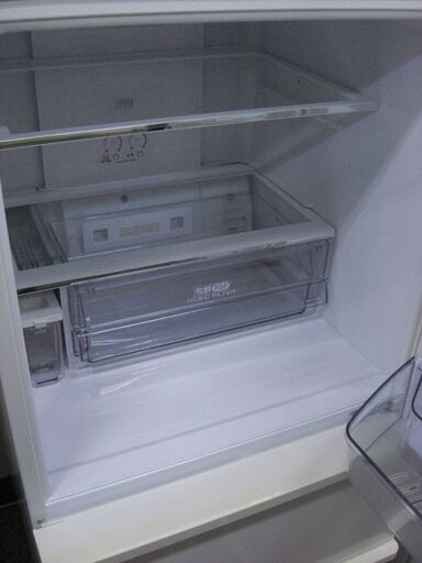 (★値下げ￥33,000→￥25,300★1台限り★ジモティー特典あり★単身で自炊される方などに）アクア　3ドア冷蔵庫２３８L　２０２１年製　AQR-SV24K　60ｃｍ幅　真ん中冷凍室　自動製氷付き　高く買取るゾウ八幡東店
