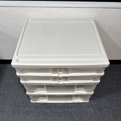 4段２列だ使いやすさ満点！衣装ケースの画像