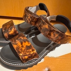 EDNA 厚底サンダル Sサイズの画像