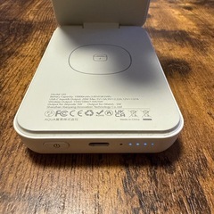 6月まで RORRY 4in1  モバイルバッテリー充電器の画像