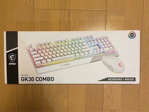 ゲーミングキーボードとマウス