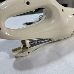 ゴミパック不要！マキタCL100D掃除機の画像