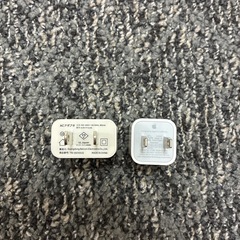 USB ACアダプター　１コ300円の画像