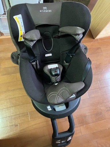 【終了】新生児OK チャイルドシート　isofix　エールべべ　クルット5i