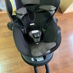 新生児OK チャイルドシート　isofix　エールべべ　クルット5i