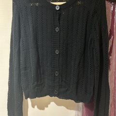 新品未使用品⭐︎肩パッド入り黒のカーディガン
