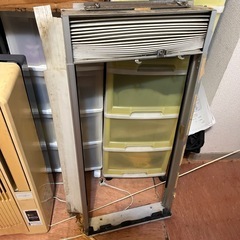 引き取りの方決まりましたので受付完了です
エアコンの画像