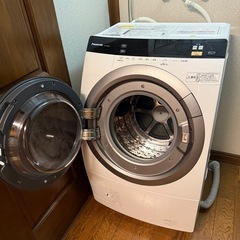 【取引中】ドラム式洗濯乾燥機　2010年式　取扱・据付説明書付き　の画像