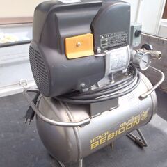 日立　ベビコン　コンプレッサー　100Vの画像