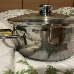 WMF 20センチ両手鍋＋蓋おまけ