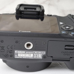 ショット数少なめ❣️Canon EOS Kiss X7⭐️スマホ転送 バッグの画像