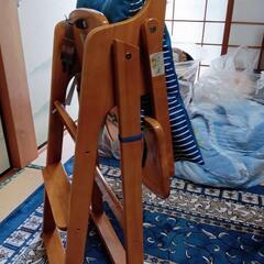 ベビー用ハイチェアの画像