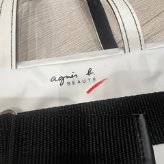 アニエスベーバックの画像