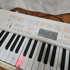 電子ピアノ　CASIOの画像