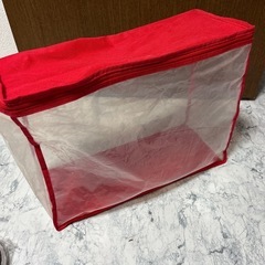 収納ケース　袋　中が見える　チャック　赤