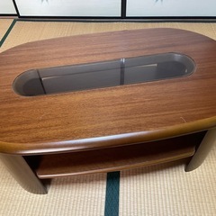 テーブル
