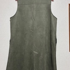 4L  ノースリーブロングベストの画像