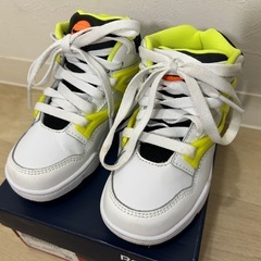Reebok リーボックPUMP OMNI ZONE II 15cmの画像