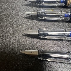 LAMY サファリ万年筆の画像