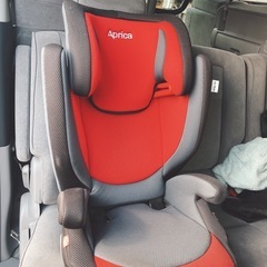 ✨美品✨アップリカチャイルドシート レッド×グレーの画像