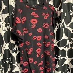 【断捨離】レディースMサイズ⭐️キスマーク💋Tシャツ