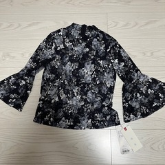 ブラウス