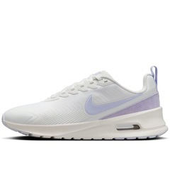 NIKEエアマックスニュアクシスSE