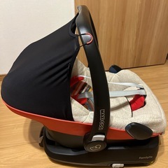 値下げ　早い者勝ち定価６万程　maxicosi チャイルドシートの画像
