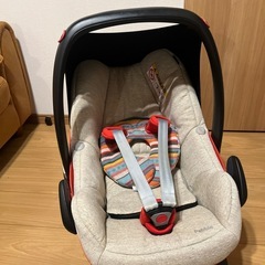 値下げ　早い者勝ち定価６万程　maxicosi チャイルドシートの画像