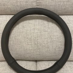 車のステアリングカバー の画像