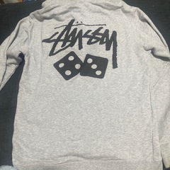 STUSSYパーカーの画像