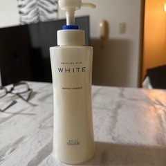 KOSE モイスチャーマイルドホワイトエッセンスローション