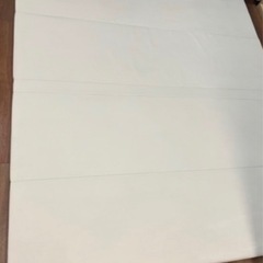 【美品】折りたたみ可能　シームレスプレイマット　180×200の画像