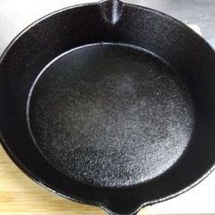 スキレット　19.5cm 鉄製　ゲタ付きの画像