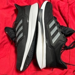 新品‼️正規品‼️アディダス、EQ21RUN‼️黒白28cm‼️の画像