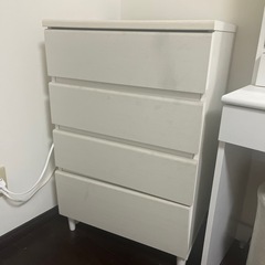 木目調衣類収納タンス