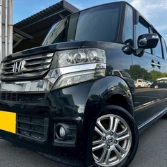 走行7万キロ台！月々1.5万円〜分割払い可❗️ 車検2年付き！【名義変更代込み】大人気☆ホンダ N-BOXカスタム☆ステアリングスイッチ付き☆Bluetoothナビ付き☆走行中DVD見れます☆便利なバックカメラ付き☆両側電動スライドドア☆ドライブレコーダー付き☆スマートキー☆フルオートエアコン☆そのまま乗って帰れます❗️の画像