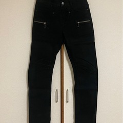 291295=HOMMEのパンツ