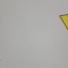 J9857　ラウンジテーブル　丸テーブル　VRT-750　ホワイト　クリーニング済み【リユースのサカイ柏店】参考価格14,080円の画像