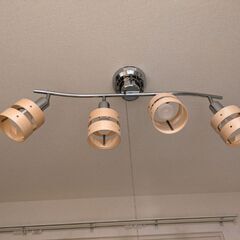 ナチュラルブラウン照明器具2つ