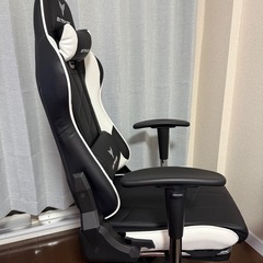 ゲーミングチェアの画像