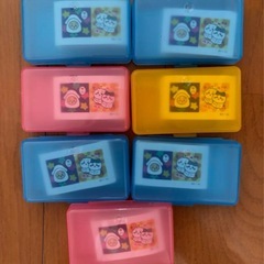 ちいかわシール入りケースの画像