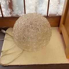 オシャレなランプ　コンセント式の画像