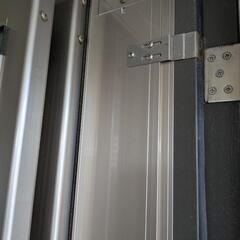 引取り限定　キャンセルしない方　玄関　中折れ　ルーバー　ナイスウィンズドア　nice wind's door 6年使用 の画像