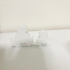 セリアの木製ピングーオブジェ2体の画像