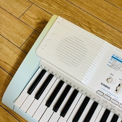 ピアノ　電子キーボードの画像