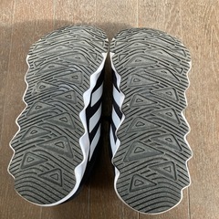 【新品同様】アディダスのスニーカー　adidas switch move Uの画像