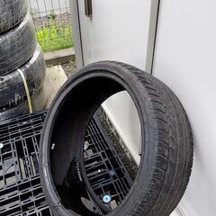 中古タイヤ　225/35/19　1本の画像