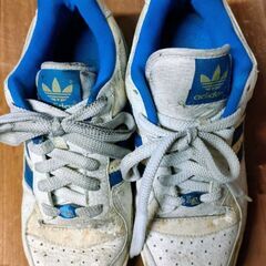 adidas・スニーカー・26.5cmの画像