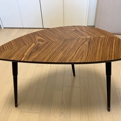 IKEA ミニテーブルの画像